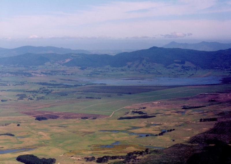 KO TĀNGONGE TE WAI